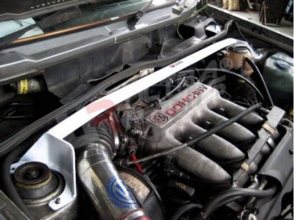 VW Golf 1 Tårnstiver Ultra Racing Foran - Øverst