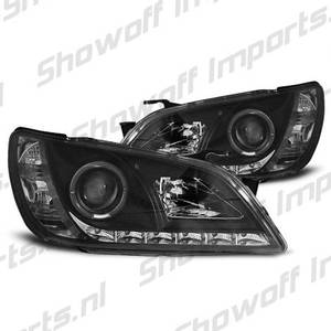 Hovedbilde Lexus IS200/IS300 98-05 Headlights Set Black -